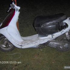 Yamaha jog space solgt