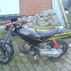 Suzuki street magic solgt 