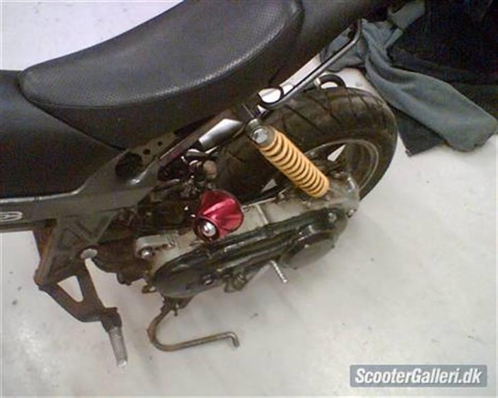 Suzuki street magic solgt billede 4