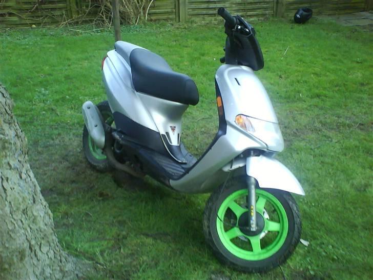 Derbi atlantis bullet [SOLGT] billede 3