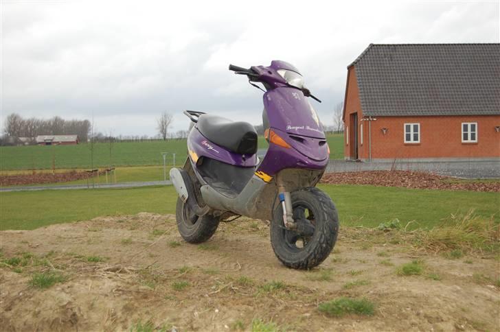 Peugeot Buxy solgt. - BEKLAGER AT DEN IKKE ER BLEVET VASKET :) billede 1