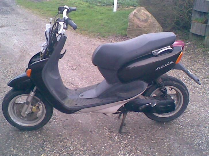 Yamaha neos billede 1