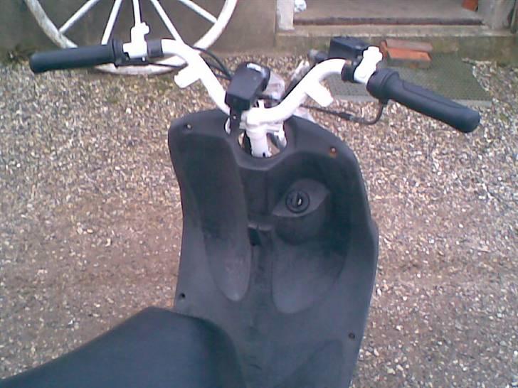 Yamaha neos billede 6