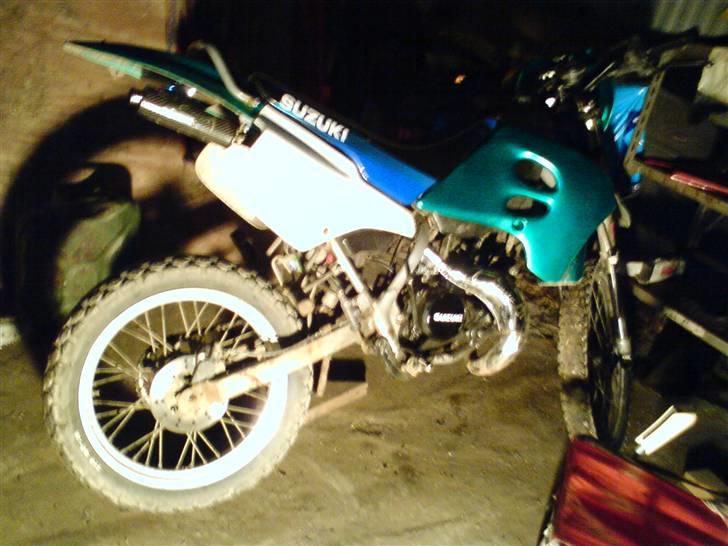 Suzuki RMX Høj Stjålet billede 4