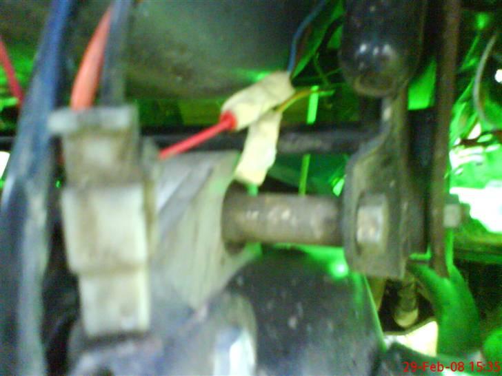 PGO Hot 50 (Byttet) - Det grønne neonlys billede 8