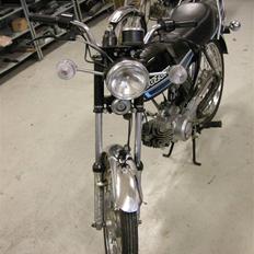 Suzuki (Byttet) Dm 50.  