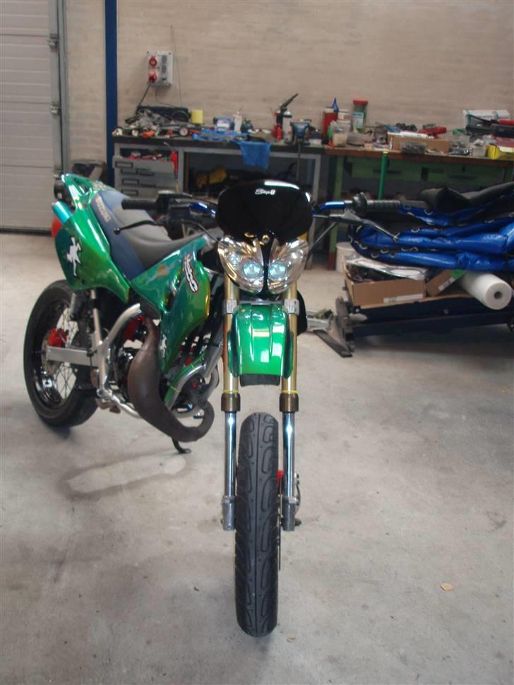 Suzuki Smx LC DD<3 (Byttet) =( - Lige et billede i frontperspektiv efter Poleringen q;  D. 12/10-08 billede 5