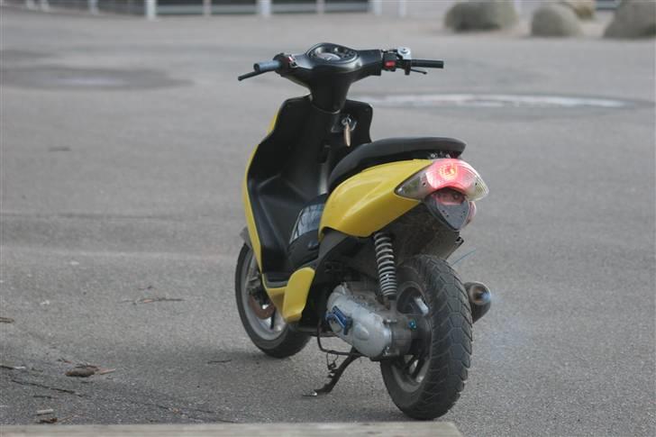 Yamaha Jog R $ Byttet $ - Gammelt billed billede 3