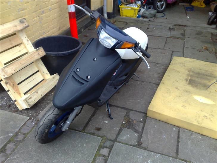 Yamaha jog as std solgt billede 10