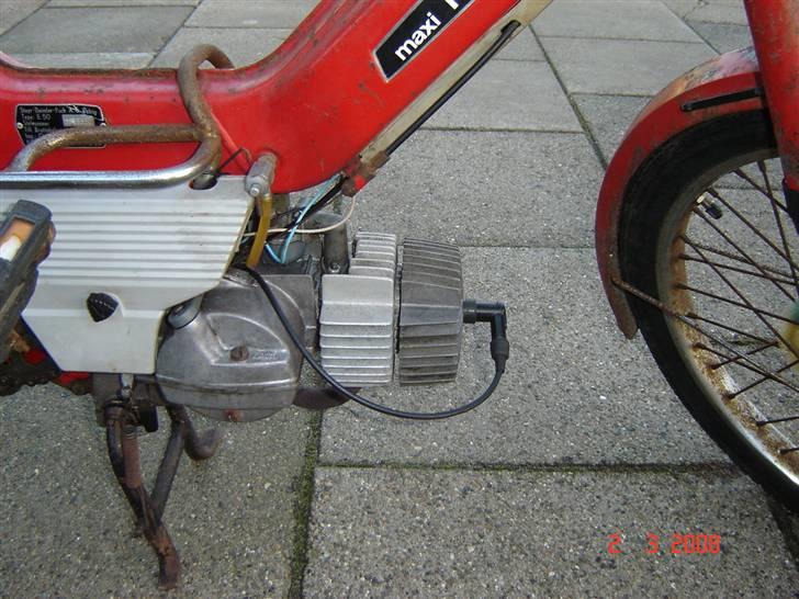 Puch Maxi P før - Den skal nok blive pæn når den er grøn. billede 5