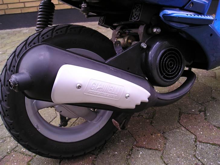 Aprilia sonic [Solgt]  - Der kommer en grisetryne på med gitter i, også i kulfiber look billede 15