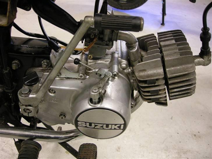 Suzuki (Byttet) Dm 50.   - Den flotte motor :D billede 6