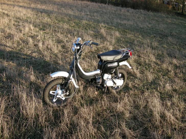 Suzuki FZ 50. Færdig. SOLGT! - Den 4 marts 2008 , første rigtige sol :D billede 11