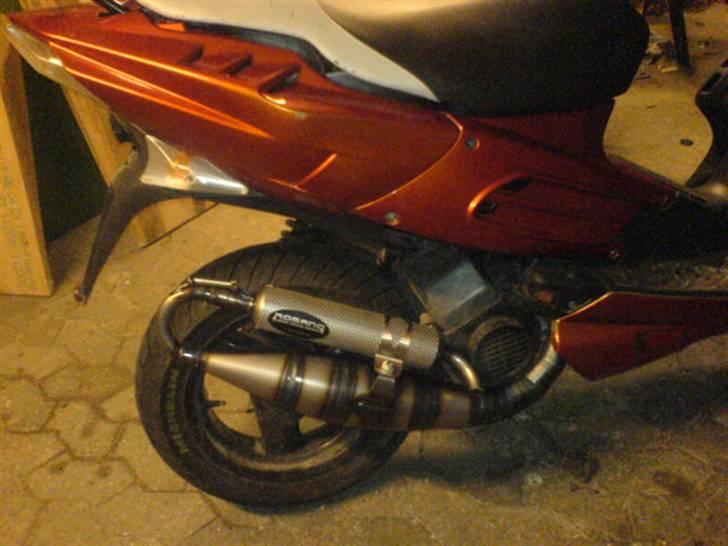 Peugeot Speedfight 2 SOLGT - kommet lidt nyt på...men kommer bedre billedere når der er lys til det billede 10