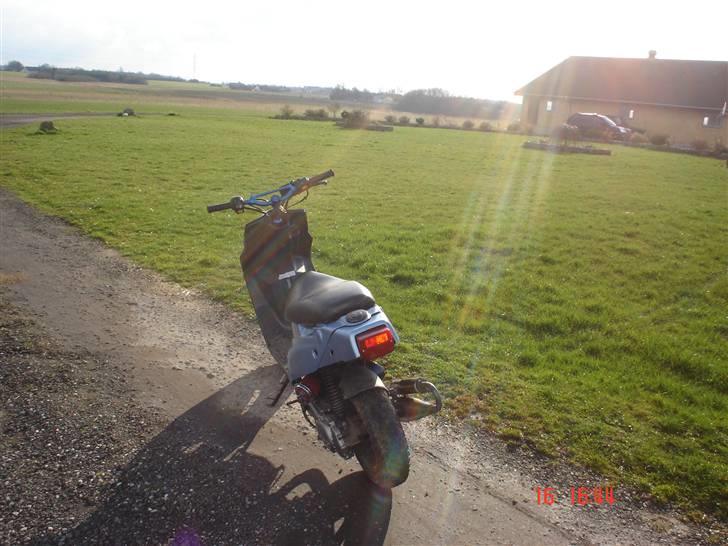 PGO Hot50 (før ombygning) - Så blev den malet :b er selv tilfreds med resultatet. billede 6