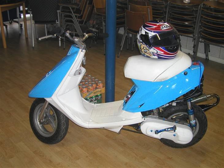 {{currentPhoto.altText}} billede {{currentPhoto.number}}