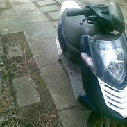 Aprilia Sonic "SOLGT"