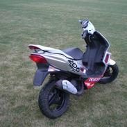 Peugeot speedfight 2