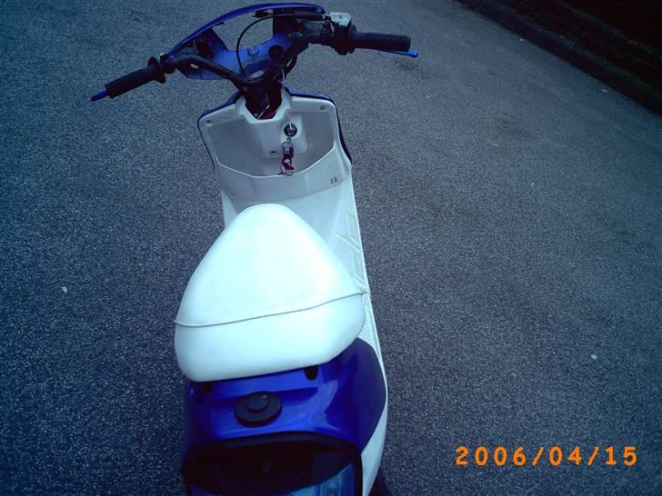 Yamaha jog ( SOLGT ) billede 4