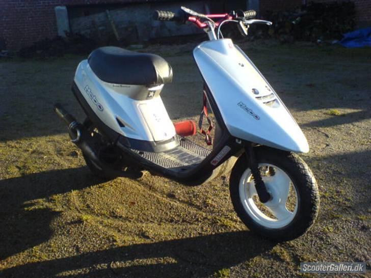 Yamaha Jog fs Solgt - Dengang der sad bart styr på! xD billede 7