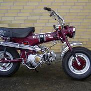 Honda dax