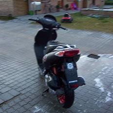 Kymco super9 solget for 8000 kr