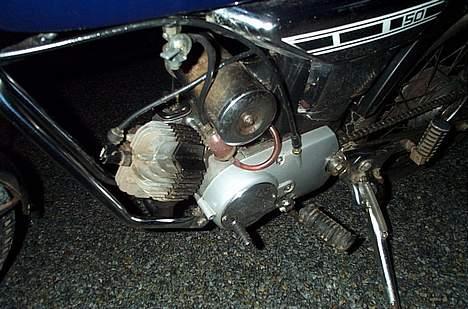 Yamaha 4gear K1 (solgt) - Motoren, venstre side billede 6