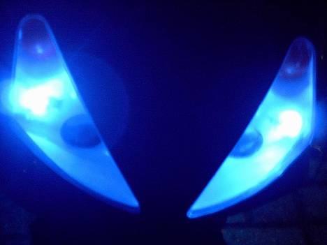 Benelli 491 SOLGT - så er de sat til de lyser rigtig godt op og det ser da fedt ud!!!:D billede 4