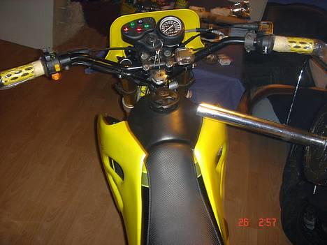 Suzuki Rmx ® Salg hbo, 10k - Lige mit speedo , cykel-speedo og progrip håndtag. ( Der er pose om håndtagne så de ikk bliver beskidte. ) billede 8