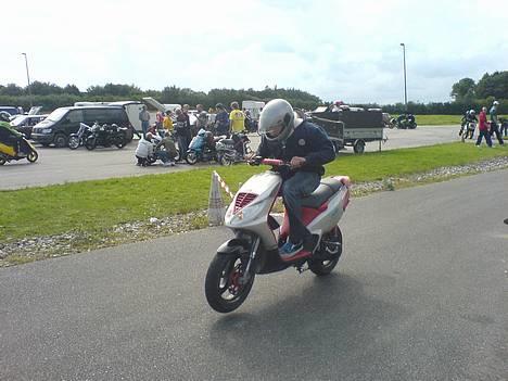 Piaggio NRG // Byttet til Stalker - Mig til Scootertræf 2005 ! Prøver sgu at holde den nede =) billede 10