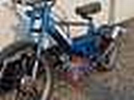 Puch Maxi K projekt solgt - ser ikke lige helt sådan ud mere...  gammelt billede billede 1