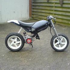 Suzuki Street™ // Stjålet !