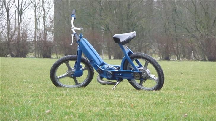 Vespa ciao solgt billede 2