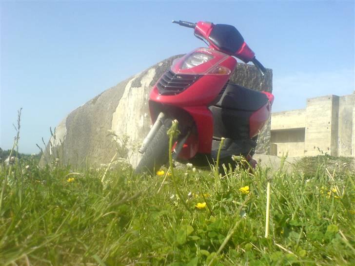 Aprilia sonic << byttet >> - sonic´en er gået i krig, gemmer sig ved en bunkers i frederikshavn :) billede 4