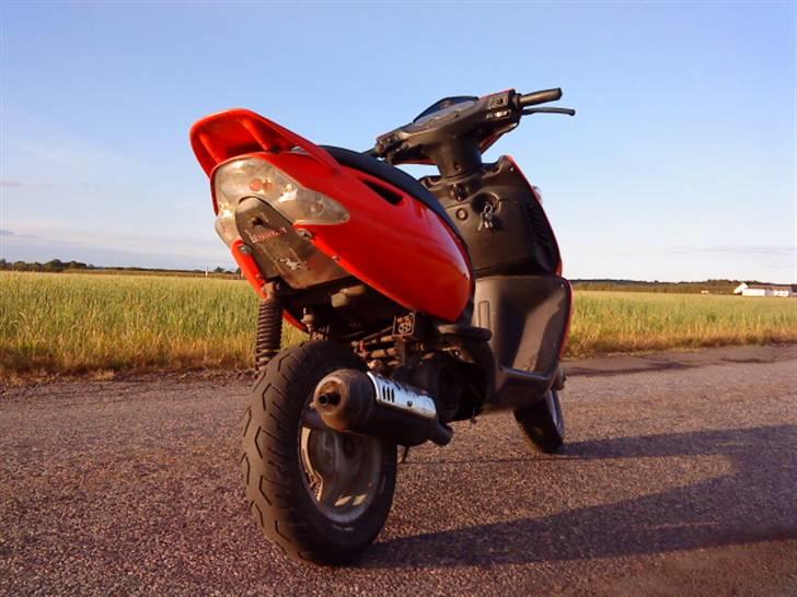 Aprilia sonic << byttet >> - sonic´en er gået i krig, gemmer sig ved en bunkers i frederikshavn :) billede 6