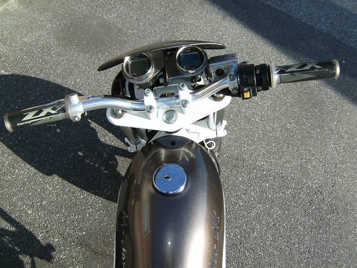 Suzuki Street Magic S6SP - solgt billede 15