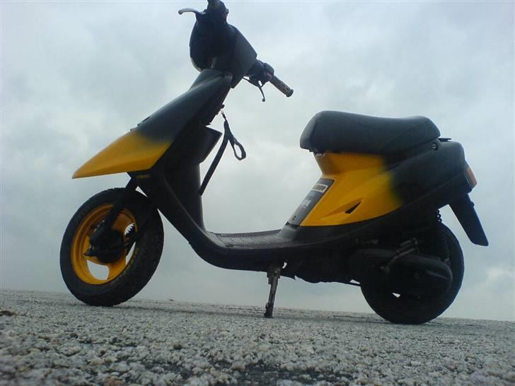 Yamaha Jog Fs (Denne som er lavet om til cykel&scooterhus - Joggen igen<333 billede 15