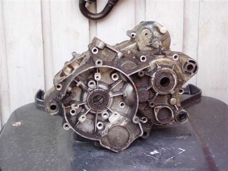 Derbi GPR (SOLGT) - den anden motor jeg lige skal have smækket på den.  billede 9