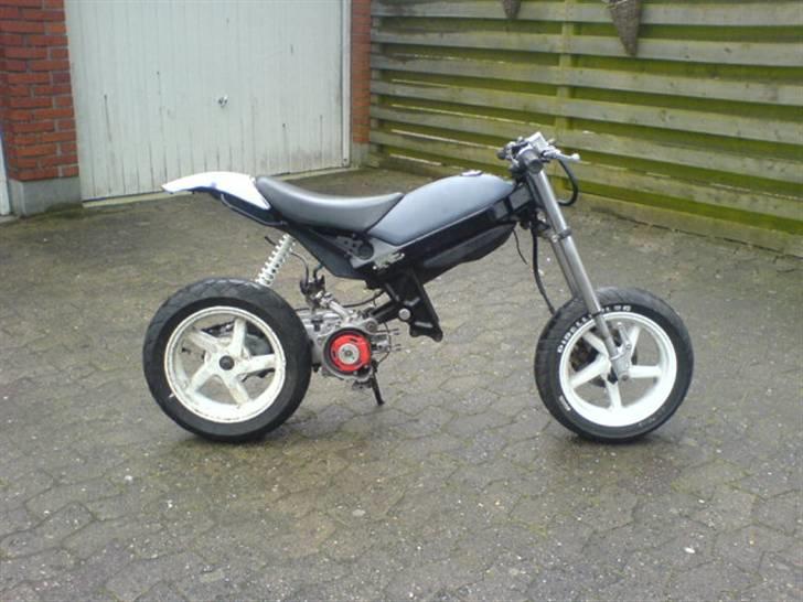 Suzuki Street™ // Stjålet ! billede 1