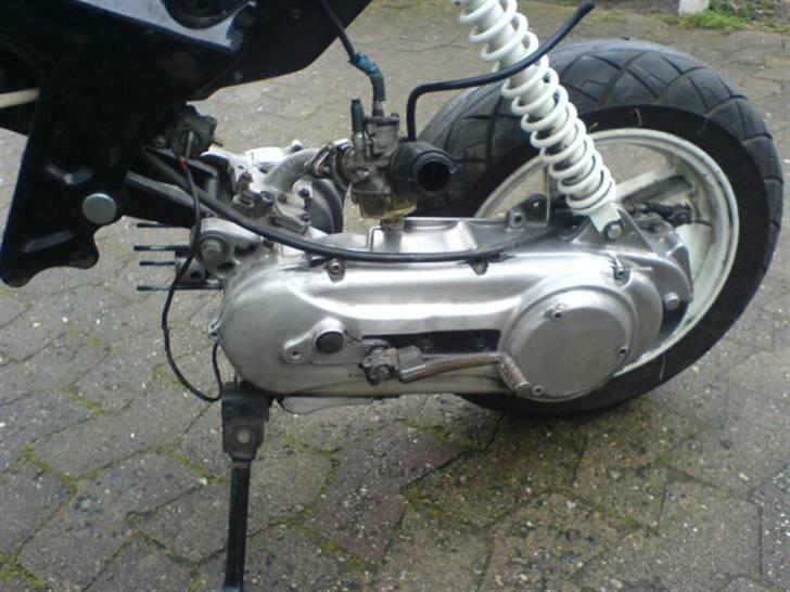 Suzuki Street™ // Stjålet ! - Den Polerede Blok billede 7