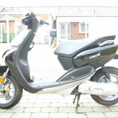 Yamaha Neos