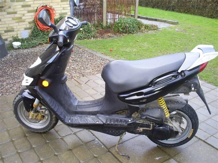 Suzuki Katana LC (SOLGT) billede 7