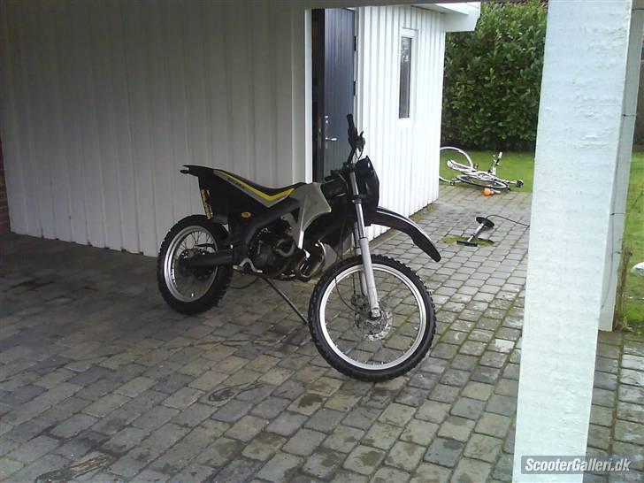 Gilera RCR LC ÐÐ //Solgt// <33 - den dejlig :P nye billeder imorgen :D billede 2