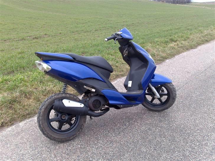 Yamaha Jog R Ac - Så blev der smidt et par nye skjolde på :) billede 1