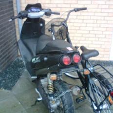 Aprilia SR 50 LC (SOLGT)