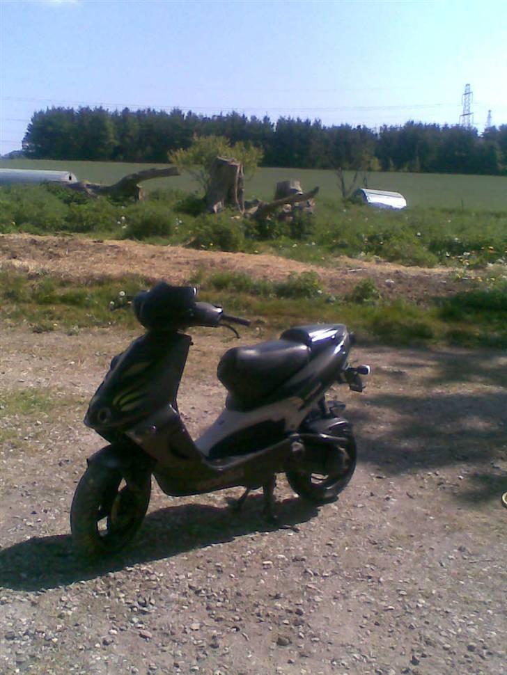 Aprilia sr 50 ditech solgt 30er billede 2