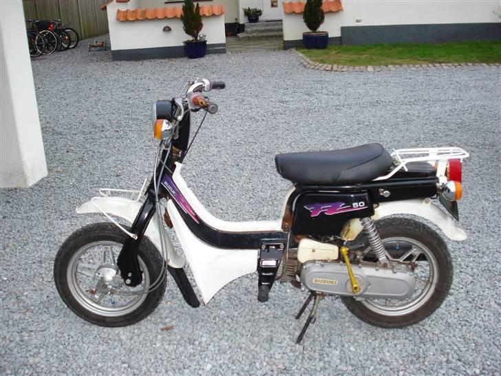 Suzuki FZ50 SOLGT billede 1