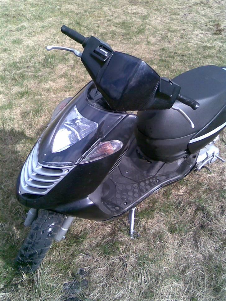 Aprilia sonic *SOLGT* billede 4