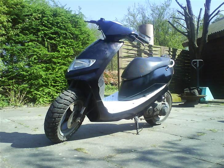 Suzuki Estilete o0 SOLGT 0o - Ja lige en midlertidig farve... ( hjemme fusk :D ) billede 1