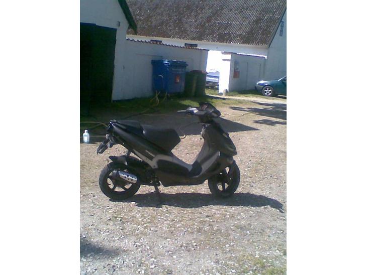 {{currentPhoto.altText}} billede {{currentPhoto.number}}